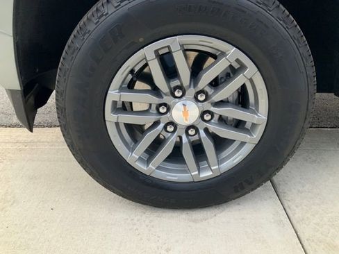 Used 2024 Chevrolet Colorado LT w/ LT Convenience Package III image 10