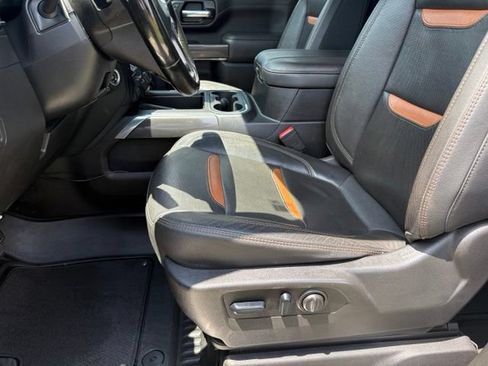Used 2023 GMC Sierra 2500 AT4 w/ AT4 Premium Plus Package AWD/4WD image 10