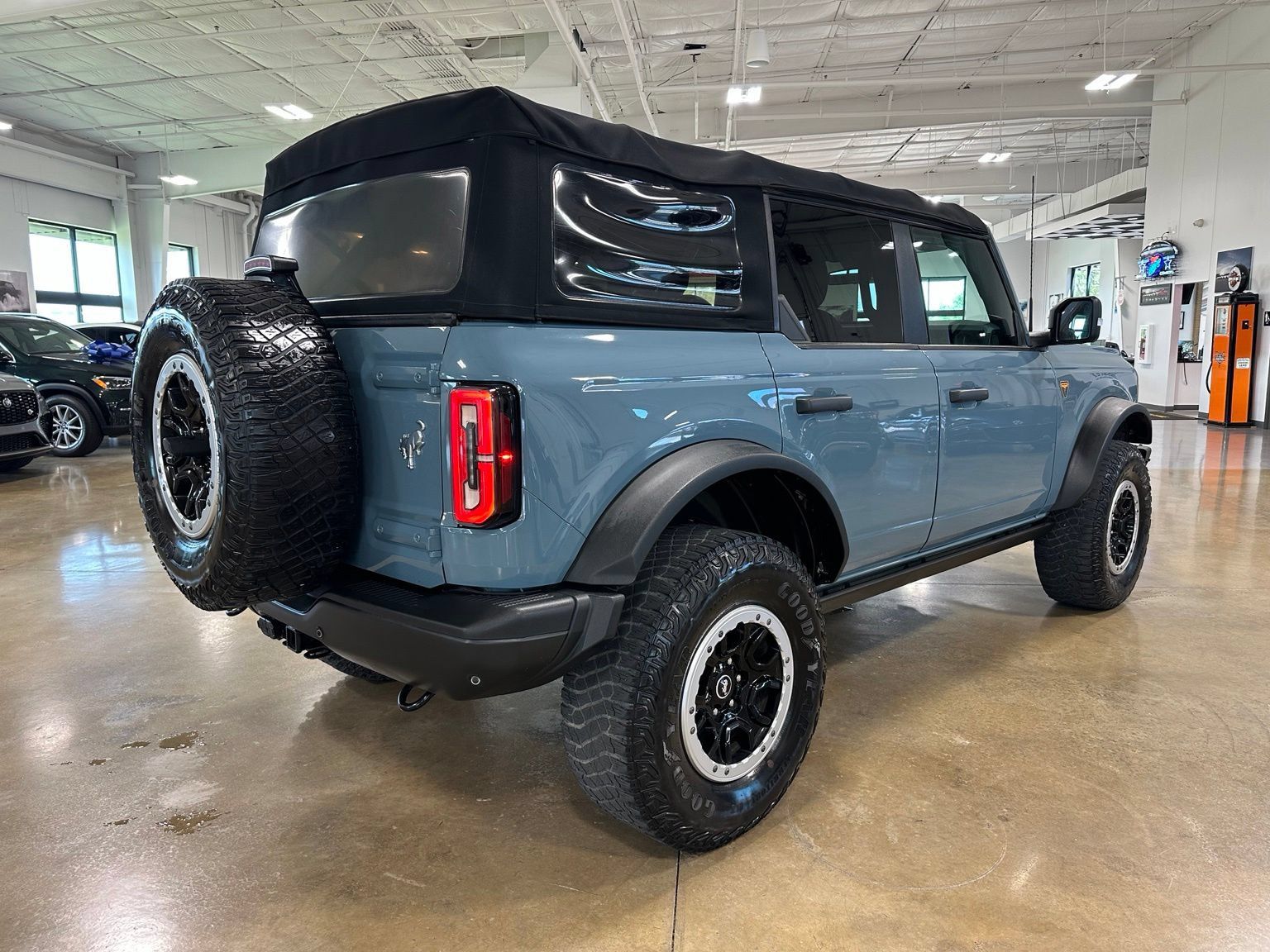 Used 2021 Ford Bronco Badlands AWD/4WD image 7