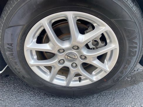 Used 2023 Chrysler Pacifica Touring-L FWD image 28