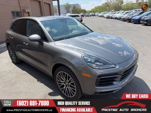 Used 2019 Porsche Cayenne AWD/4WD image 3