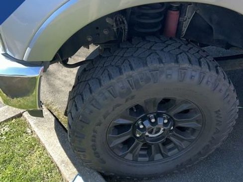 Used 2022 Ford F350 Lariat w/ Tremor Off-Road Package image 8