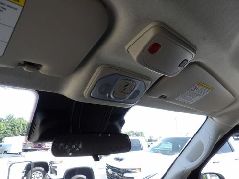 Used 2025 RAM ProMaster 2500 w/ U-Haul Equipment Group FWD image 25