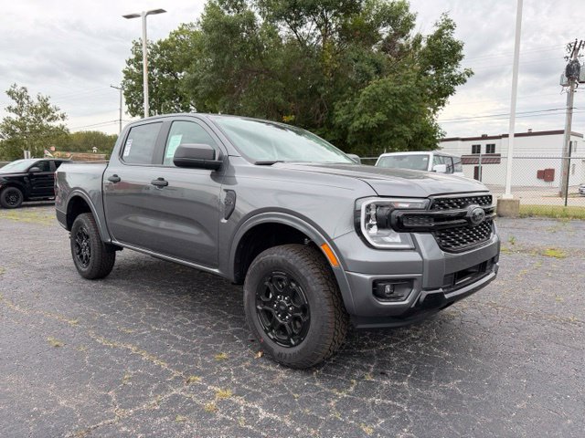 New 2026 Ford Ranger XLT w/ Black Appearance Package RWD image 2