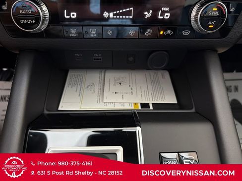 New 2026 Nissan Rogue SL AWD/4WD image 18