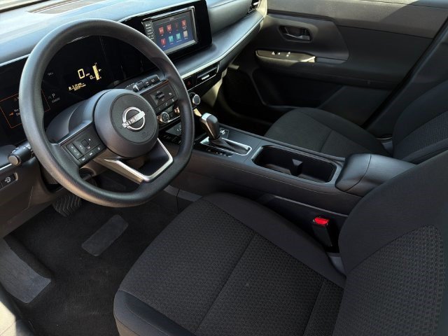 Used 2025 Nissan Kicks S FWD image 11