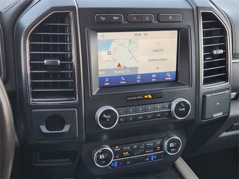 Used 2021 Ford Expedition Limited image 17