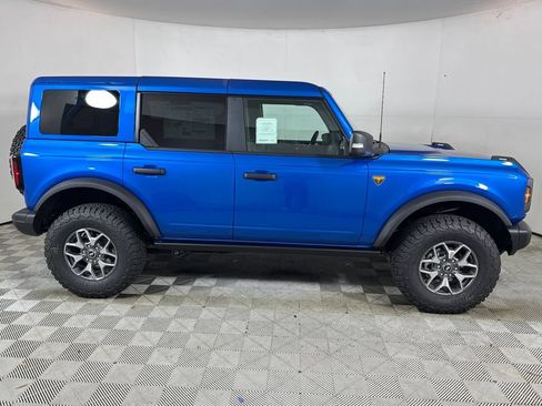 Used 2025 Ford Bronco Badlands AWD/4WD image 18