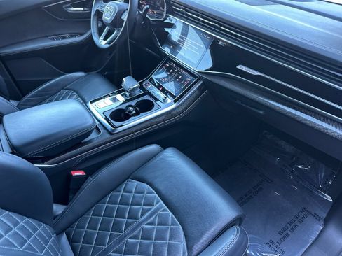 Used 2023 Audi SQ7 Prestige w/ Prestige Package AWD/4WD image 16