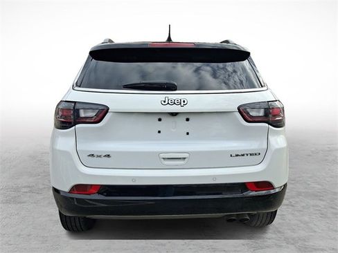 Used 2022 Jeep Compass Limited w/ Elite Group image 5