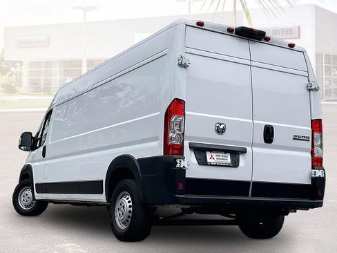 Used 2025 RAM ProMaster 3500 w/ Convenience Group FWD image 29