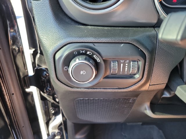 Used 2022 Jeep Wrangler Sport AWD/4WD image 13