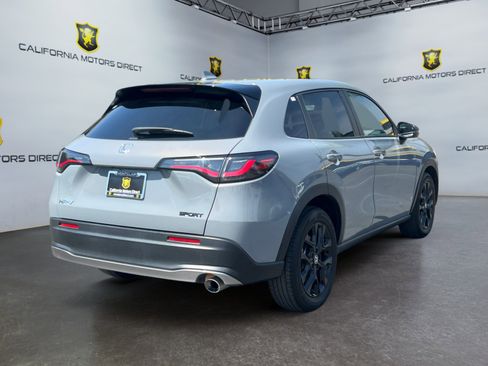 Used 2025 Honda HR-V Sport image 5