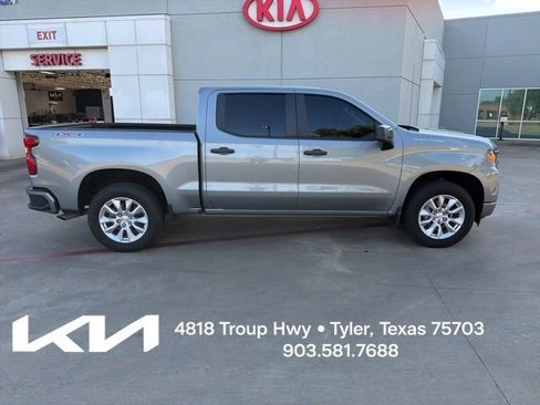 Used 2024 Chevrolet Silverado 1500 Custom AWD/4WD image 10