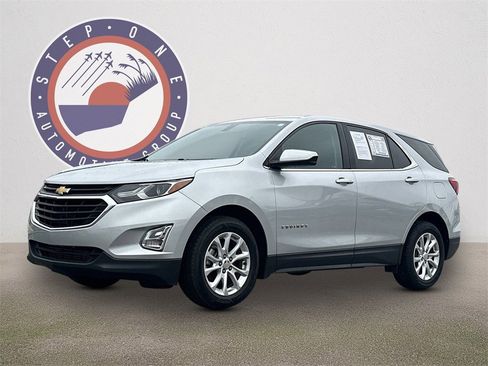Used 2018 Chevrolet Equinox LT image 1