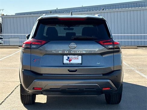Certified 2023 Nissan Rogue SL w/ SL Premium Package image 8