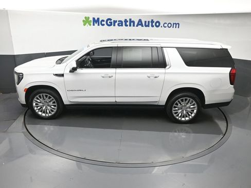 Used 2023 GMC Yukon XL Denali w/ LPO, Floor Liner Package AWD/4WD image 27