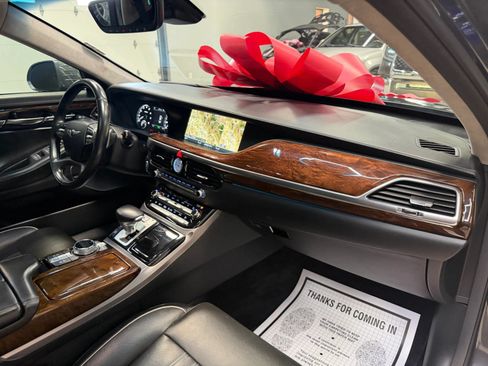 Used 2018 Genesis G90 3.3T Premium RWD image 49