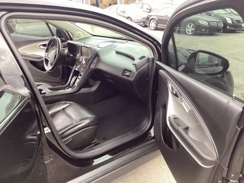 Used 2012 Chevrolet Volt Premium w/ Premium Trim Package image 10