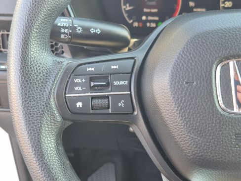 Used 2024 Honda CR-V LX image 19
