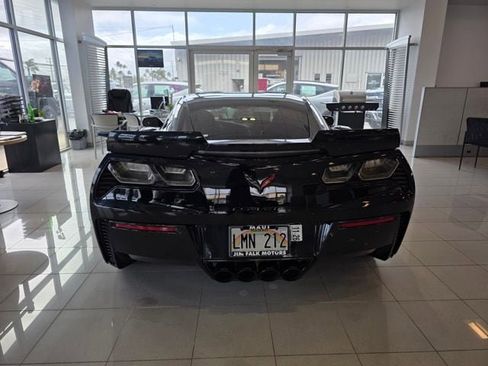 Used 2016 Chevrolet Corvette Z06 w/ 3LZ Preferred Equipment Group RWD image 6