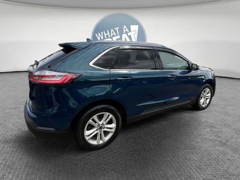 Used 2020 Ford Edge SEL w/ Cold Weather Package AWD/4WD image 3
