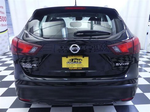 Used 2019 Nissan Rogue Sport SV w/ Technology Package image 6