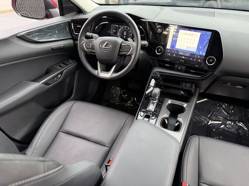 Used 2025 Lexus NX 250 FWD w/ Premium Package image 39
