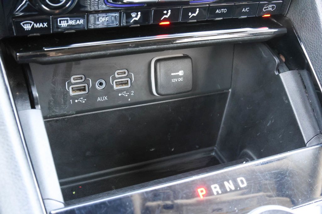 Used 2023 Jeep Grand Cherokee L Laredo AWD/4WD image 24