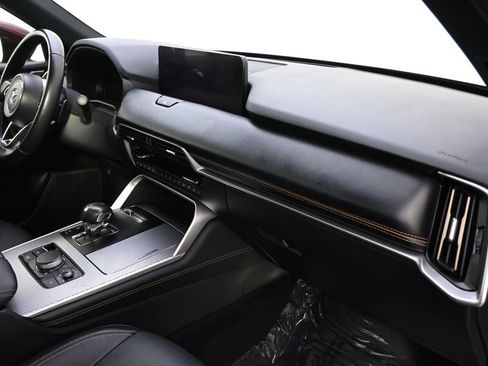 Certified 2024 MAZDA CX-90 3.3 Turbo w/ Premium Plus Pkg image 15