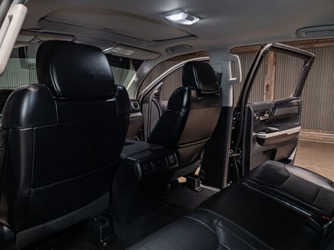 Used 2017 Toyota Tundra Platinum AWD/4WD image 21