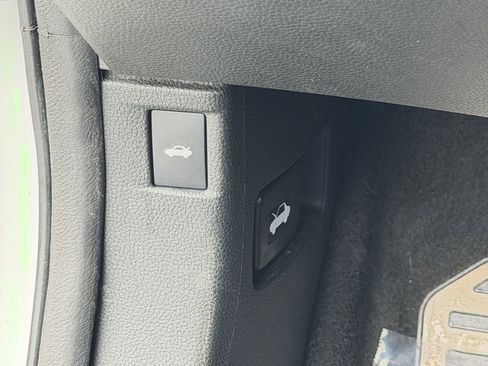 Used 2025 Honda Accord Sport image 31