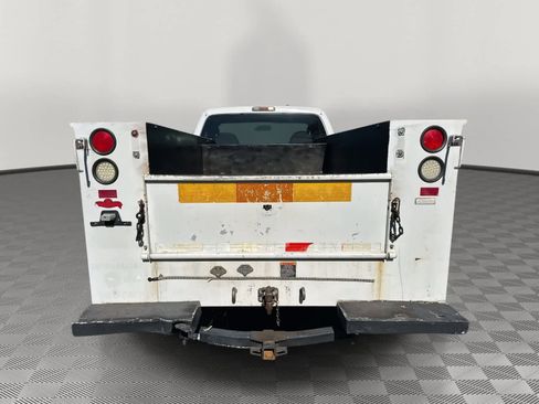 Used 2008 Ford F350 XL image 4