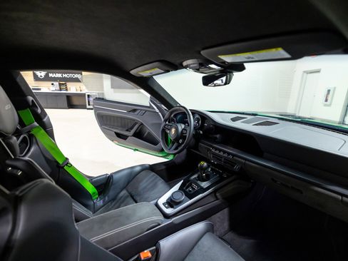 Used 2022 Porsche 911 GT3 image 34