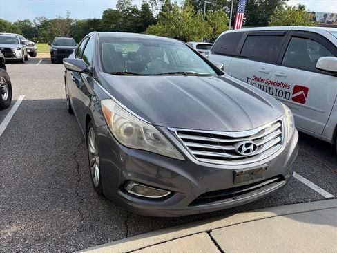 Used 2013 Hyundai Azera w/ Technology Pkg FWD image 3
