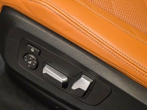 Used 2023 BMW X5 xDrive40i w/ M Sport Package image 24