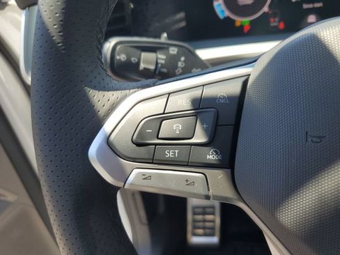 New 2026 Volkswagen Tiguan SE R-Line AWD/4WD image 26
