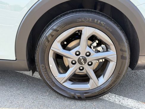 Used 2025 Kia K4 LXS image 11