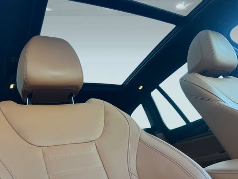 Used 2021 BMW X3 xDrive30i w/ M Sport Package image 14