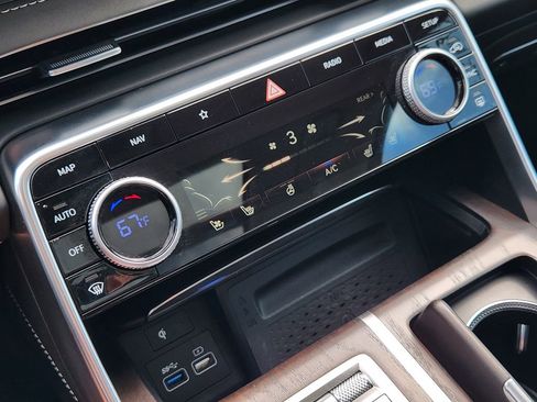 Used 2022 Genesis GV80 2.5T image 21