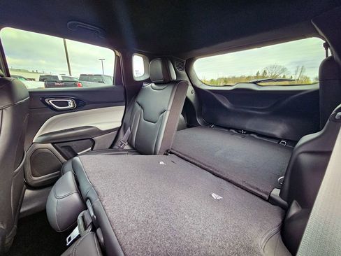 New 2026 Jeep Compass Limited image 34