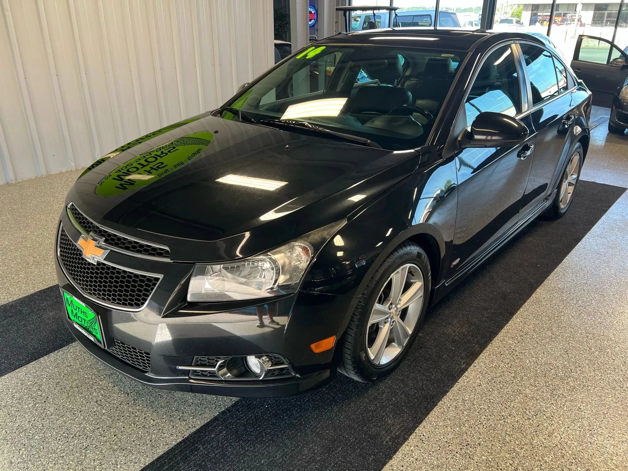 Used 2014 Chevrolet Cruze LT w/ Sun, Sound and Sport Package FWD image 1