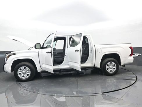 Used 2025 Toyota Tundra SR w/ SR Tow Package image 32