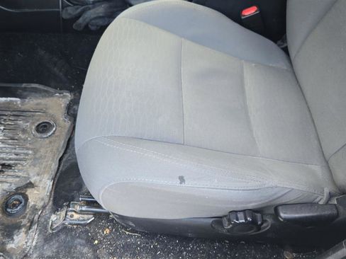 Used 2018 Toyota Tacoma SR5 image 11