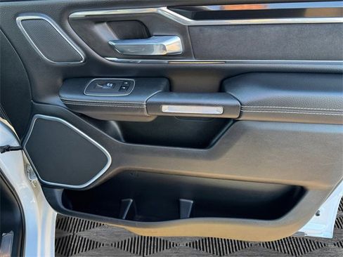 Used 2022 RAM 1500 Laramie image 12