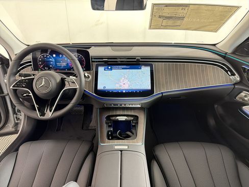 New 2026 Mercedes-Benz E 450 4MATIC Sedan image 17