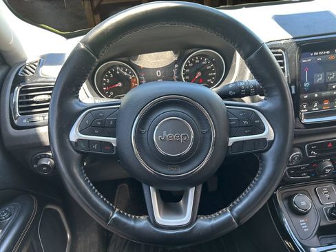 Used 2017 Jeep Compass Limited w/ Navigation Group AWD/4WD image 24