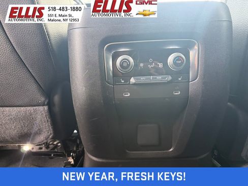 Used 2022 GMC Yukon XL Denali image 22