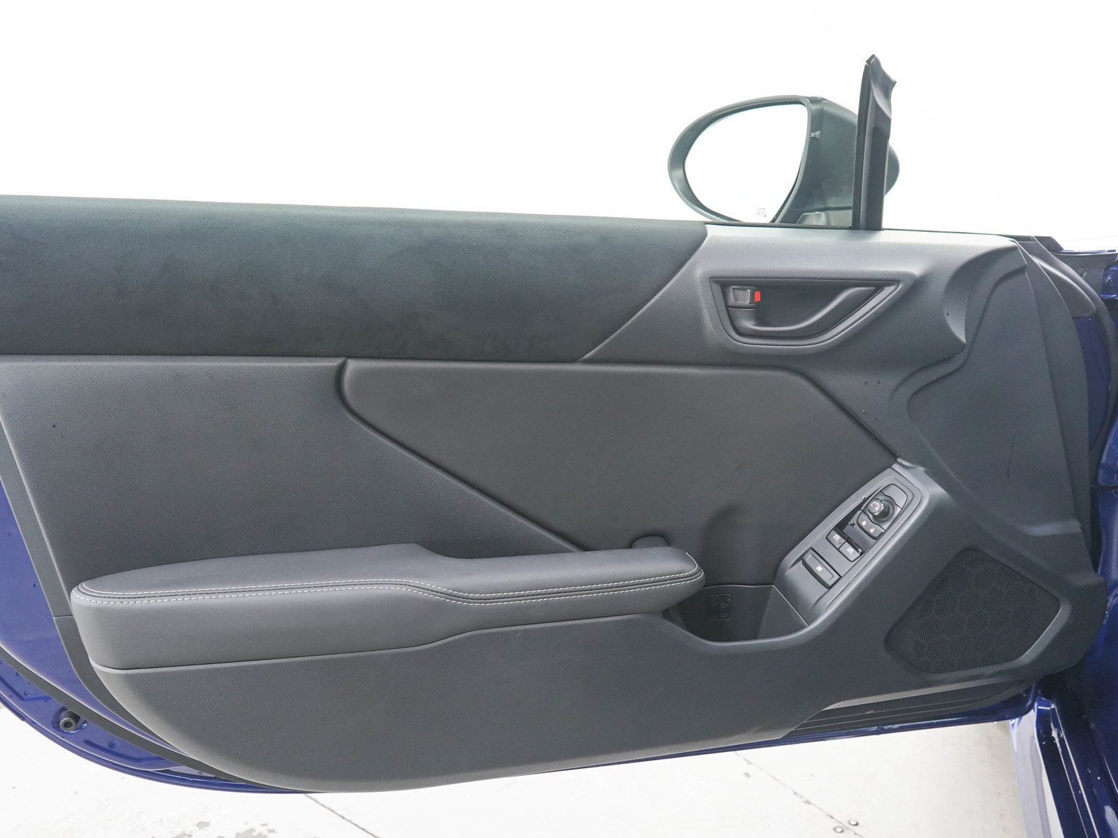 Used 2025 Toyota GR86 Premium w/ ALL Weather Mat Package (TMS) RWD image 13