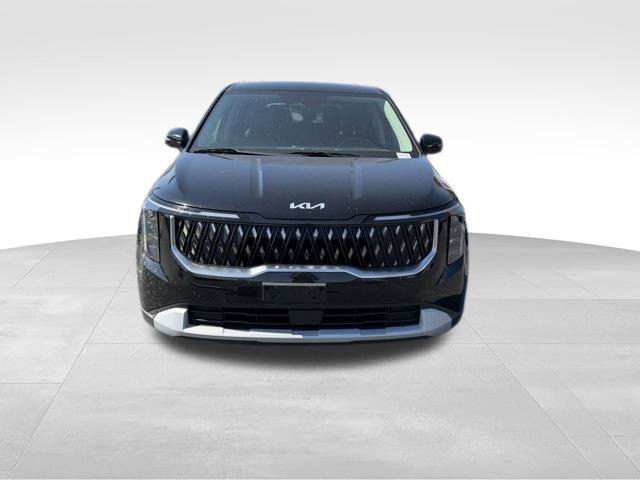 Certified 2026 Kia Carnival FWD image 3